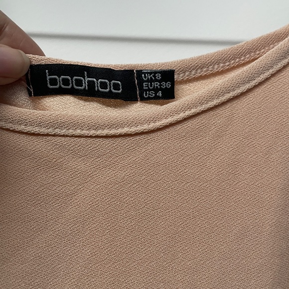 Boohoo Peach-Colored Cold Shoulder Top - Picture 4 of 10